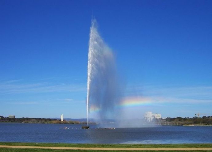 庫克船長(cháng)紀念噴泉